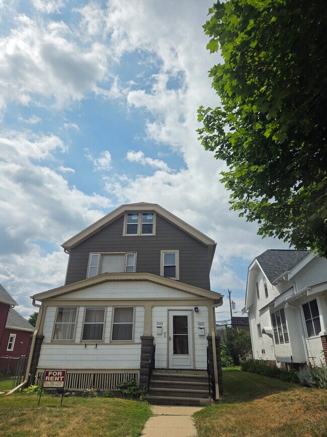 Foto del edificio - 3637 E Allerton Ave