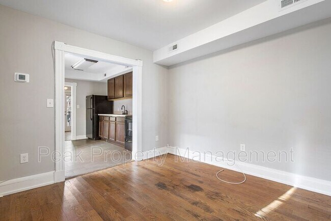 Foto del edificio - 711 Chimborazo Blvd