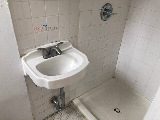 Foto del edificio - 37-58-58 86th St