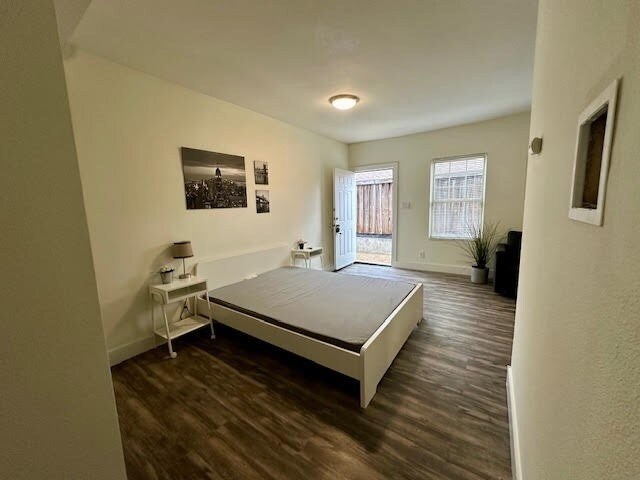 Foto del edificio - 735 W 10th St