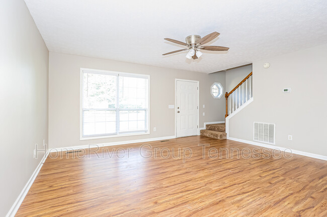 Building Photo - 217 Williamsburg Dr