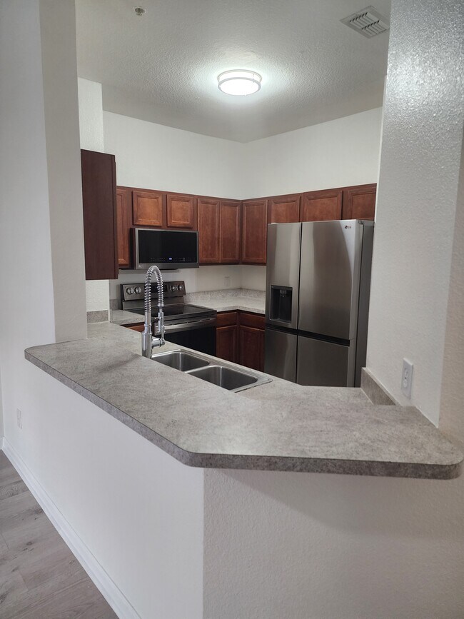Foto del edificio - 8601 Beach Blvd