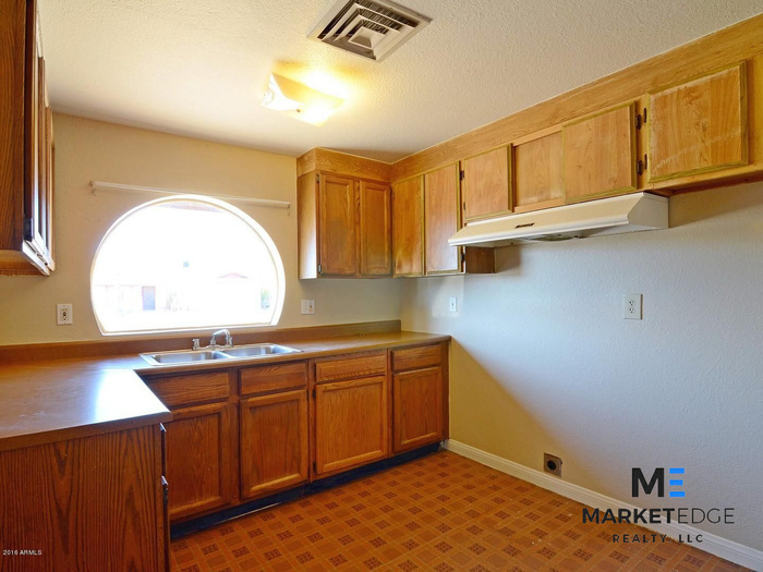 Foto principal - 2Bed/1Bath Home at 75th/Indian School! Rea...