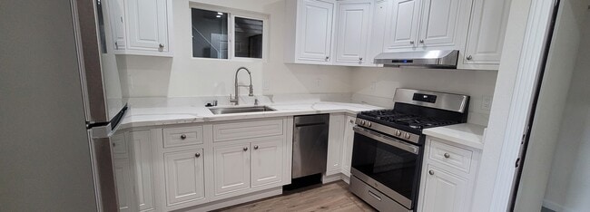 Kitchen - 648 10th Ave