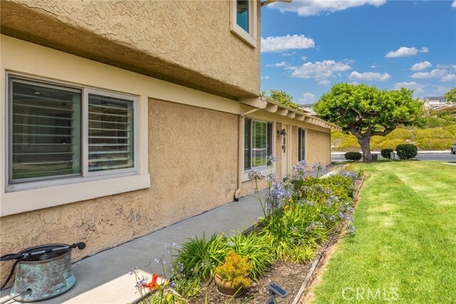 Building Photo - 150 Avenida Adobe