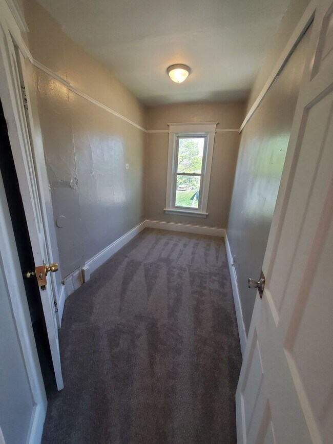 Building Photo - 2023-2025 N 24th St. (Duplex)