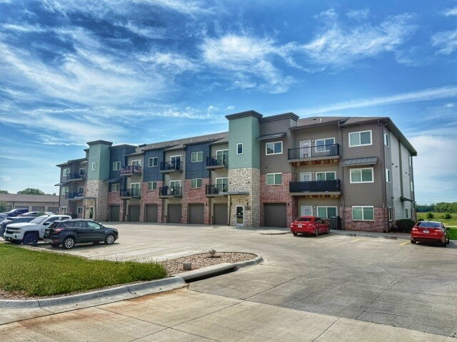 Edificio 18840 - Hickman Hills Apartments