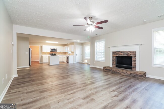 Building Photo - 1731 River Mill Trail NE