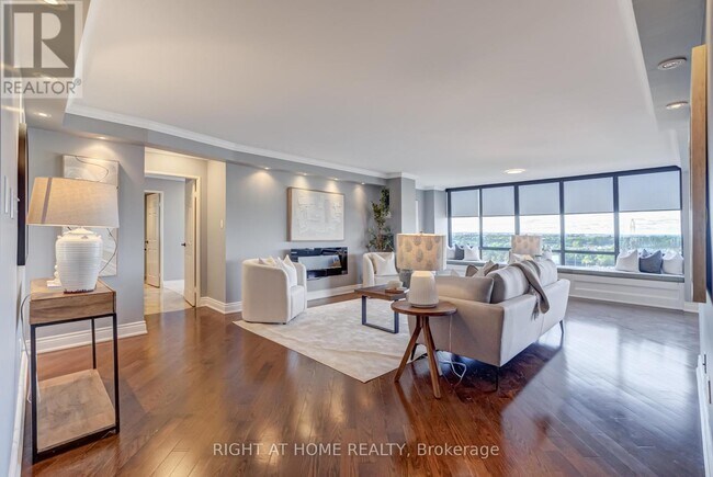 Photo du bâtiment - 65 Skymark Dr