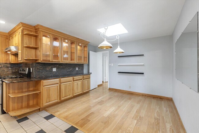 Building Photo - 18564 Paseo Tierra