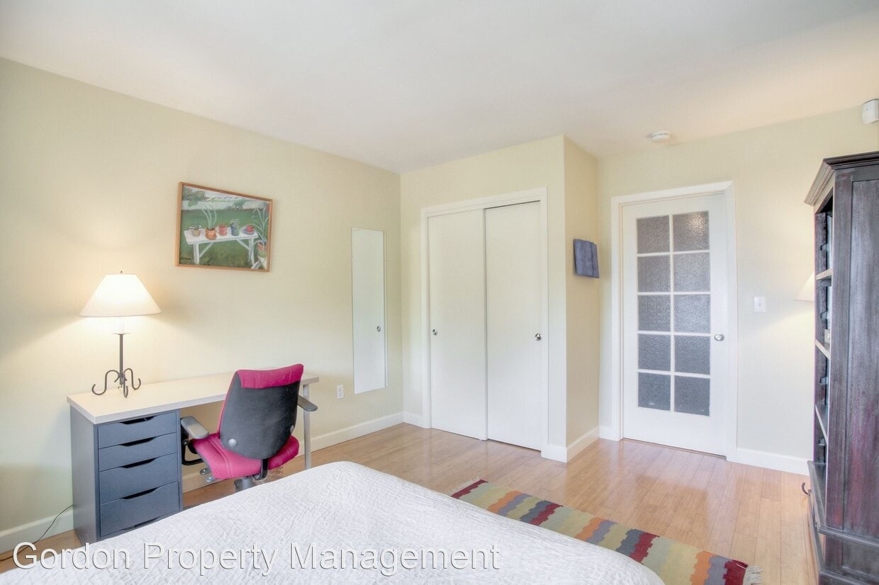 Foto principal - 3 br, 1 bath House - 415 Bella Vista Way
