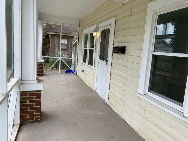 Quaint screened in front porch - 409 Dement St. NE