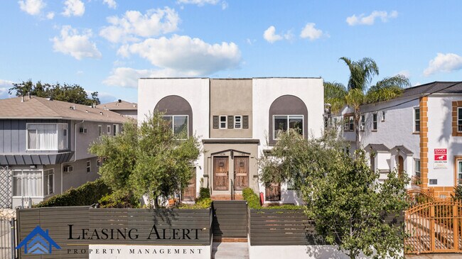Building Photo - 1165 N Kingsley Dr