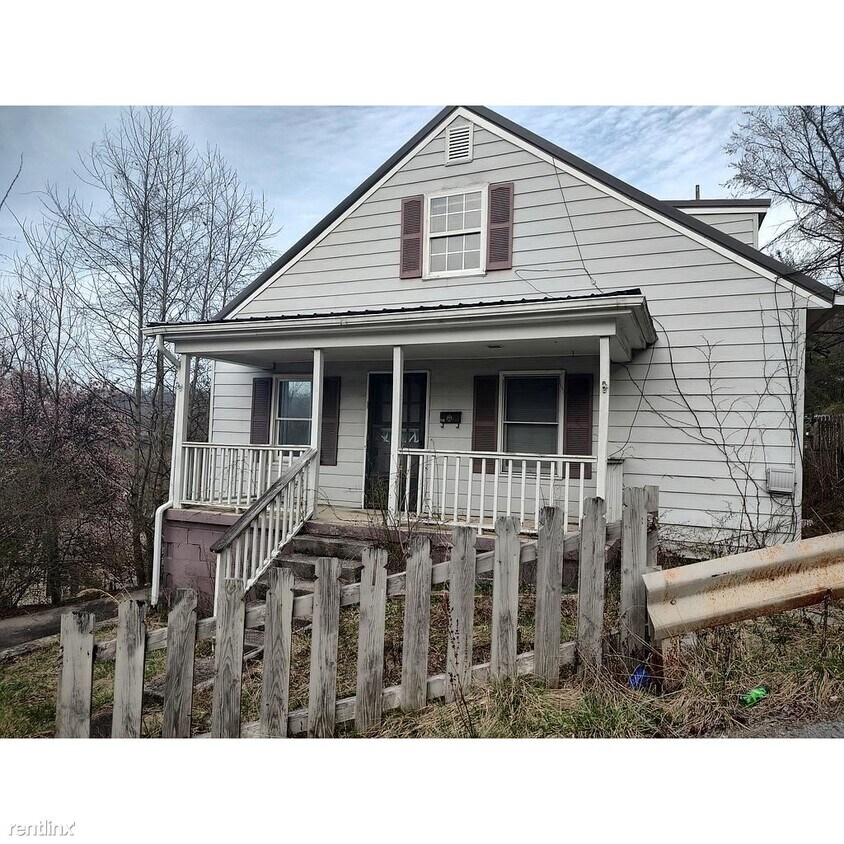 Foto principal - 4 br, 1 bath House - 510 Elizabeth Drive