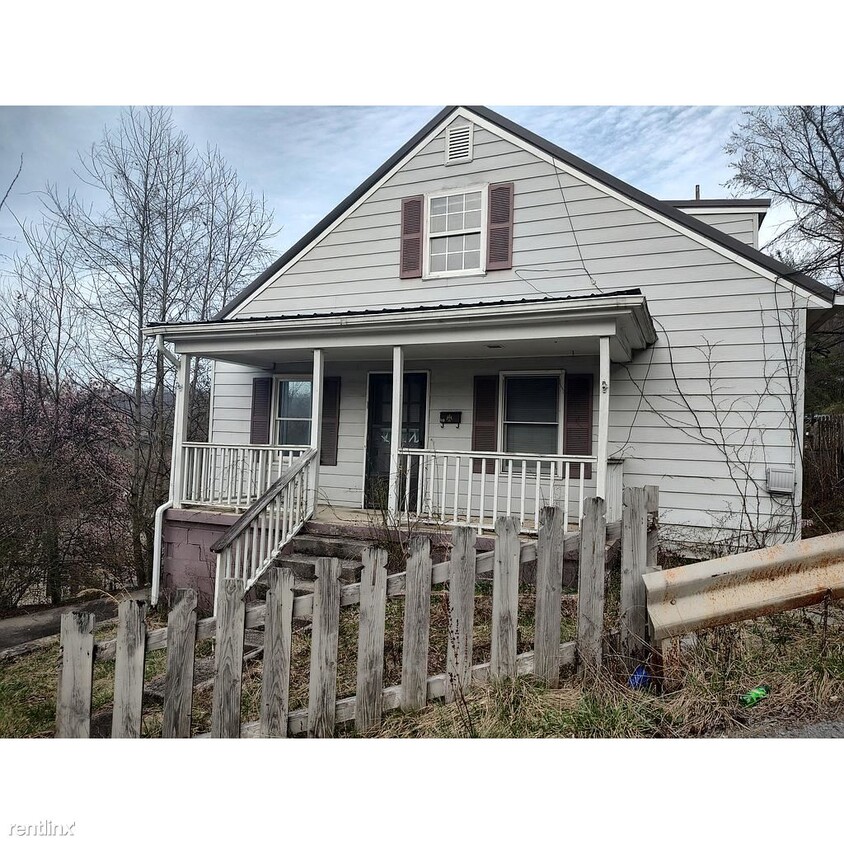 Primary Photo - 4 br, 1 bath House - 510 Elizabeth Drive