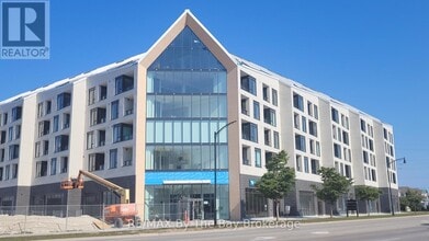Building Photo - 31 Huron St