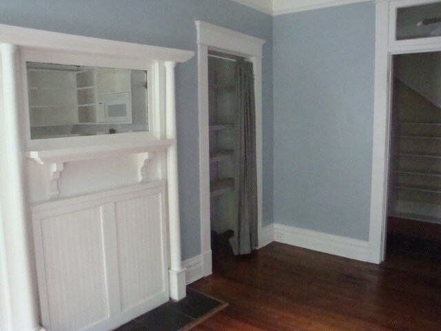 Building Photo - 1113 E Jefferson St