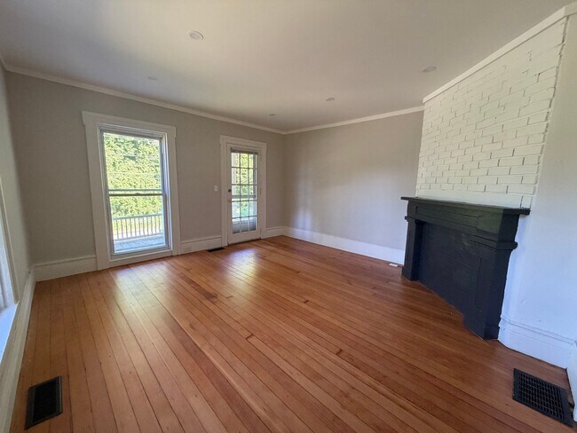 Foto del edificio - 30 Edgewood St
