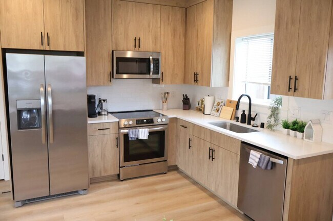 Foto del edificio - 204 E 35th St