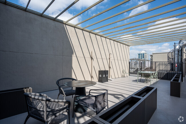 Pool lounge area - Thurman Lofts