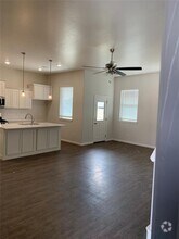 Building Photo - 4530 Enclave Dr