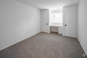 2BR, 1BA - 1,000SF - Bedroom - ReNew Parkville