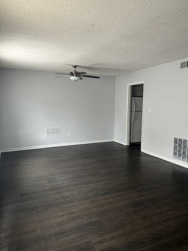 Building Photo - 6354 Shannon Pkwy