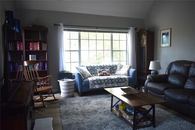 Foto del edificio - 9078 Lake Chase Island Way