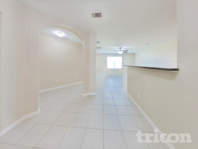 Foto del edificio - 701 Totem Trail Dr