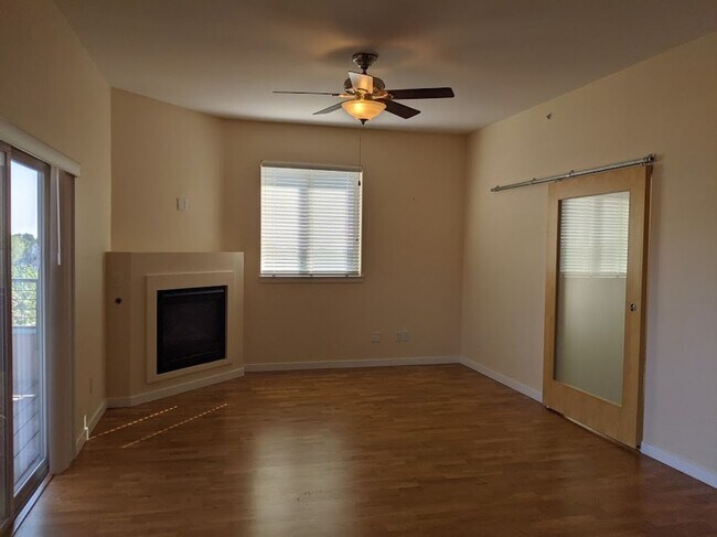 Foto del edificio - Luxury Louisville Condo- All Utilities Inc...