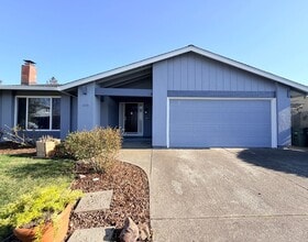 Building Photo - 1570 Bungalow Ln