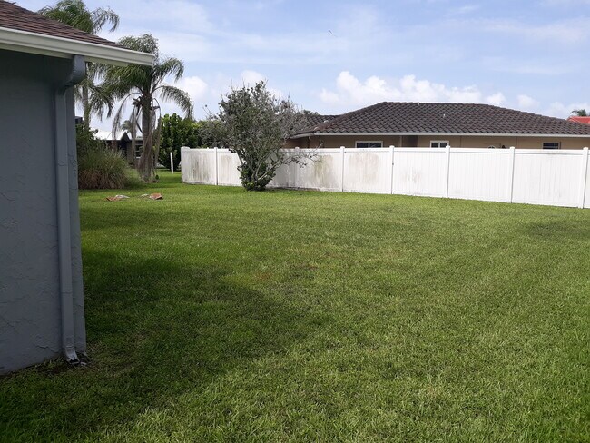 Building Photo - 3856 Topsail Trl