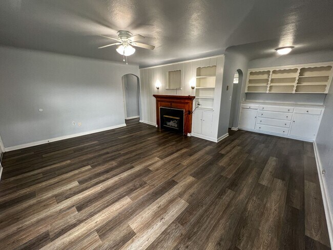 Foto del edificio - 396 23rd St NE