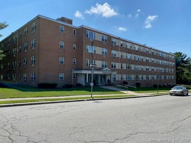 Primary Photo - 70 Farmington Ave