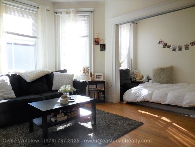 Foto del edificio - 48 Strathmore Rd