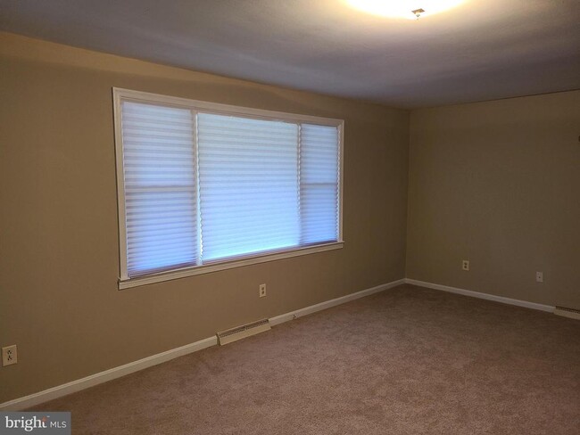 Foto del edificio - 9017 Yorkshire Ln