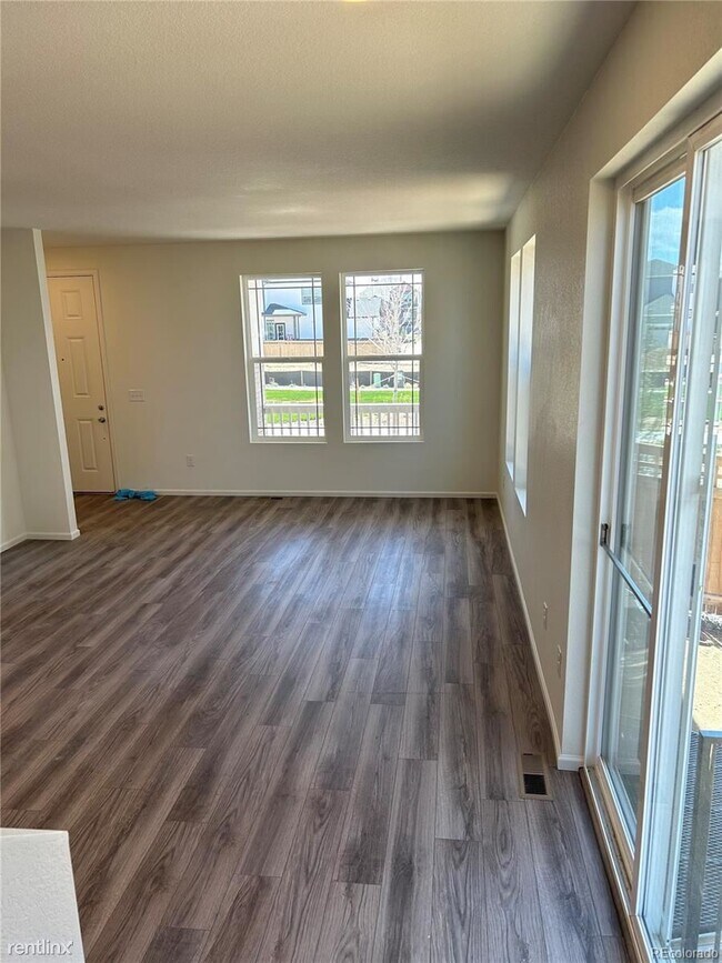 Foto del edificio - 3 br, 2.5 bath House - 6361 North Malaya S...