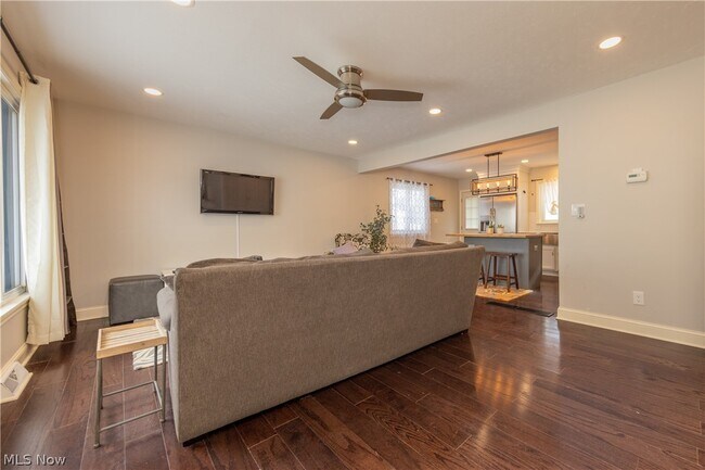 Foto del edificio - 33680 Baldwin Rd