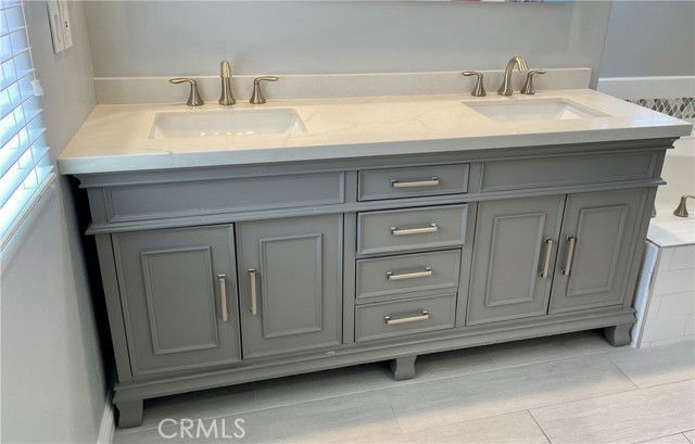 Foto del edificio - 10000 Reseda Blvd