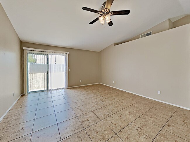 Building Photo - 5309 S 27th Dr