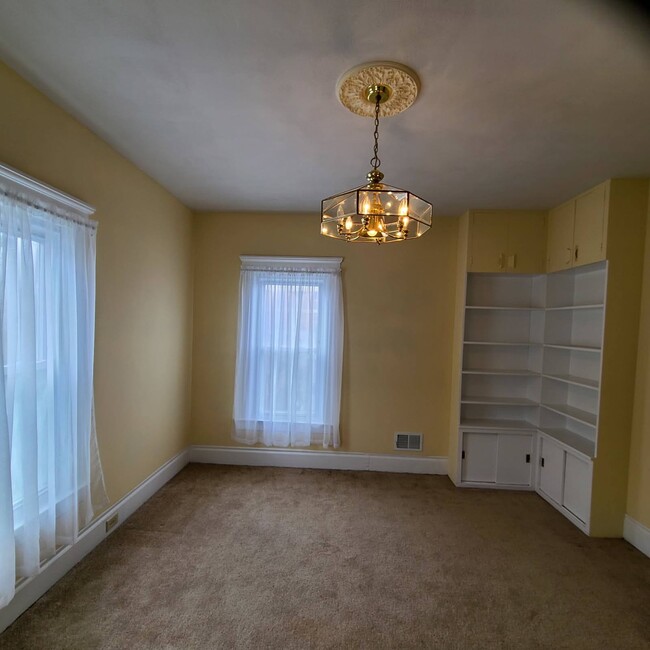 Master Bedroom - 715 N McBride St