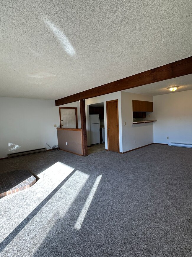 Building Photo - Two Bedroom One Bath Condo in Rifle Colorado