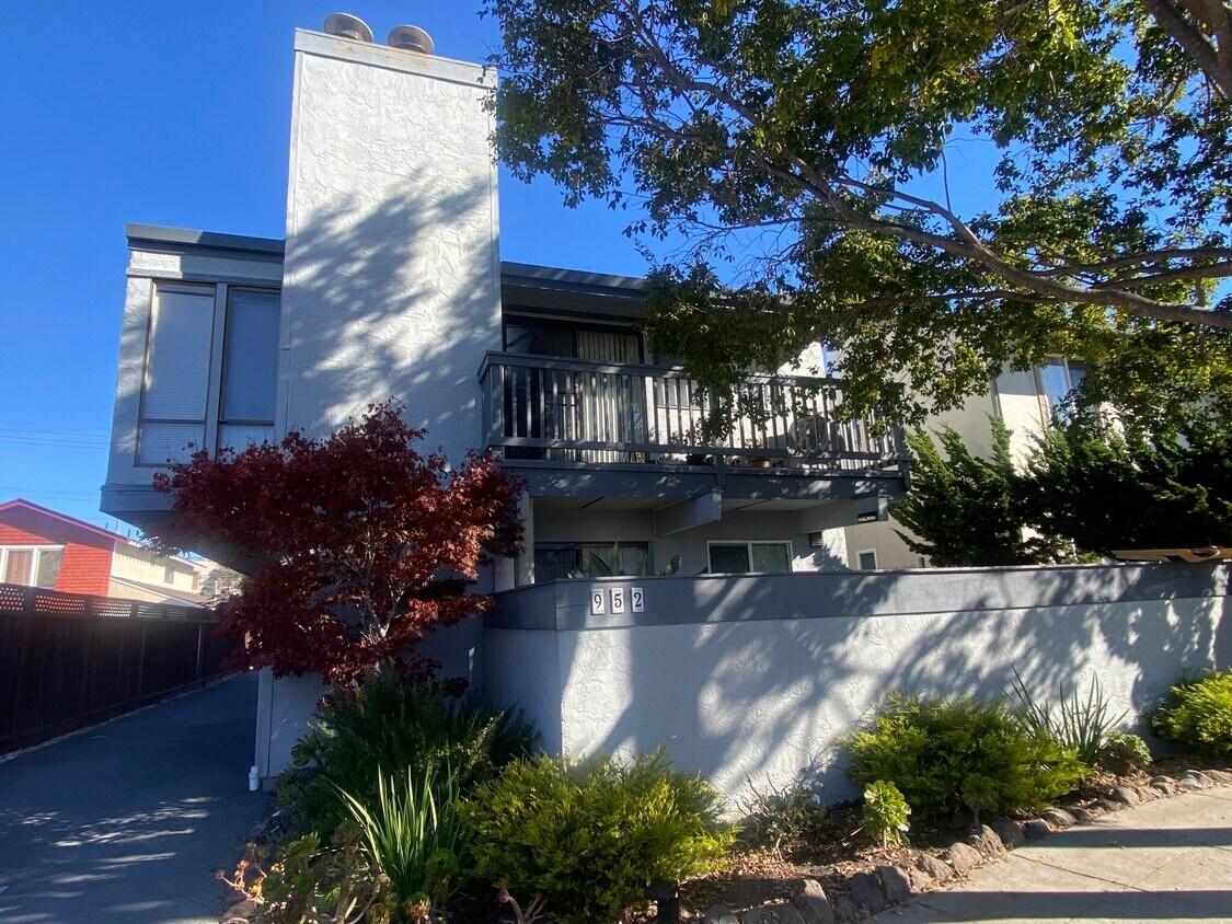 952 Chula Vista Ave Unit 3, Burlingame, CA 94010 Condo for Rent in