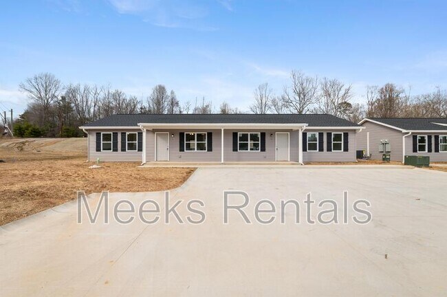 Foto del edificio - 15 Cottage Ln