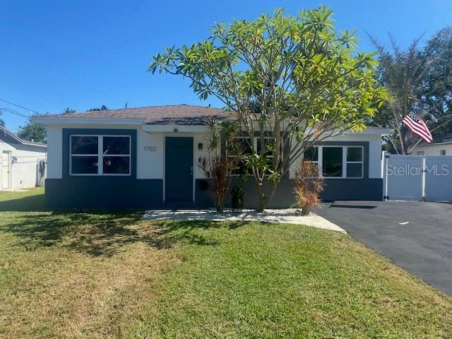 Foto del edificio - 1702 Bayou Grande Blvd NE