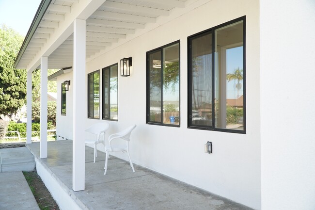Building Photo - 8110 Barnsley Ave
