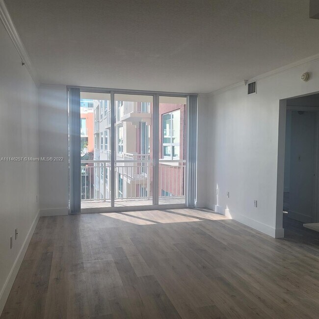 Foto del edificio - 2000 N Bayshore Dr