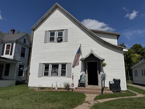 Building Photo - 1218 E Broadway