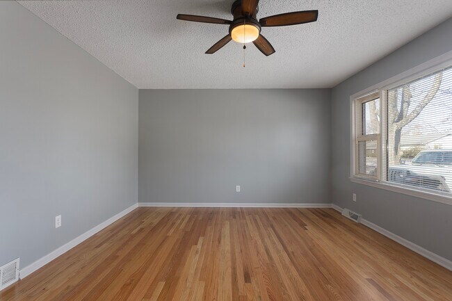 Foto del edificio - 703 SW 7 St