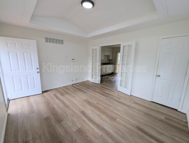 Foto del edificio - 11891 Bridgevale Ave